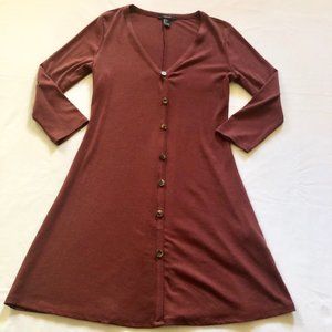 FOREVER 21 V-Neck 3/4 Sleeve Buttoned Dress